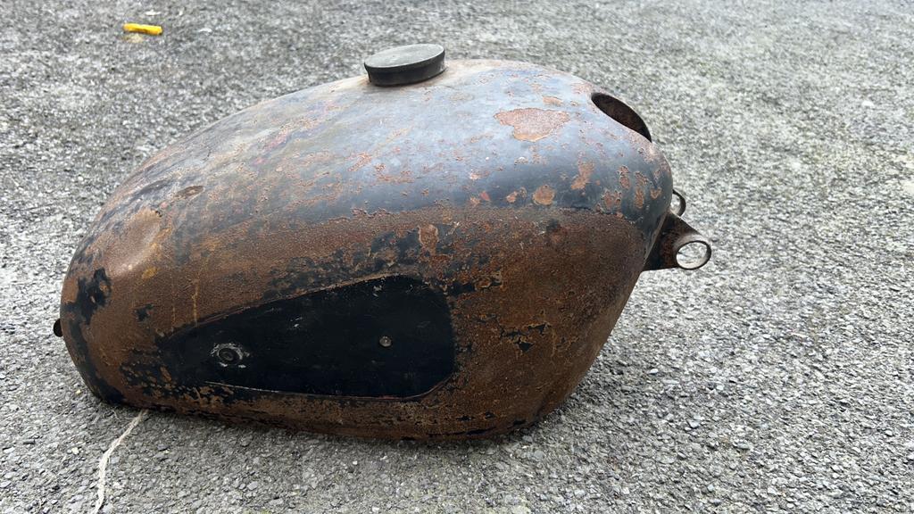 Reservoir velocette annee 50, Enlèvement ou Envoi