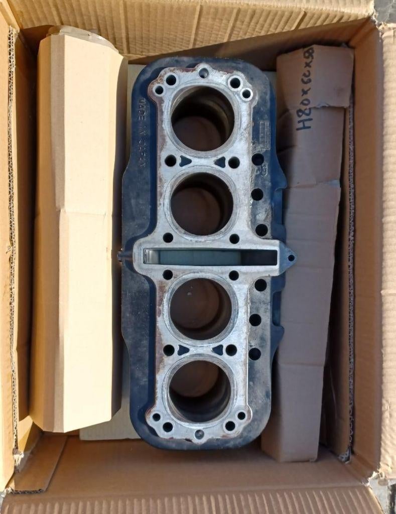 Cylindre Suzuki GSX1100 ES 1983, Motos, Envoi, Utilisé