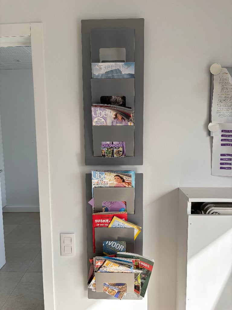IKEA wandmagazinehouder/tijdschriftensysteem – 2 stuks, Ophalen, Metaal, Zo goed als nieuw, Tijdschriftenrek
