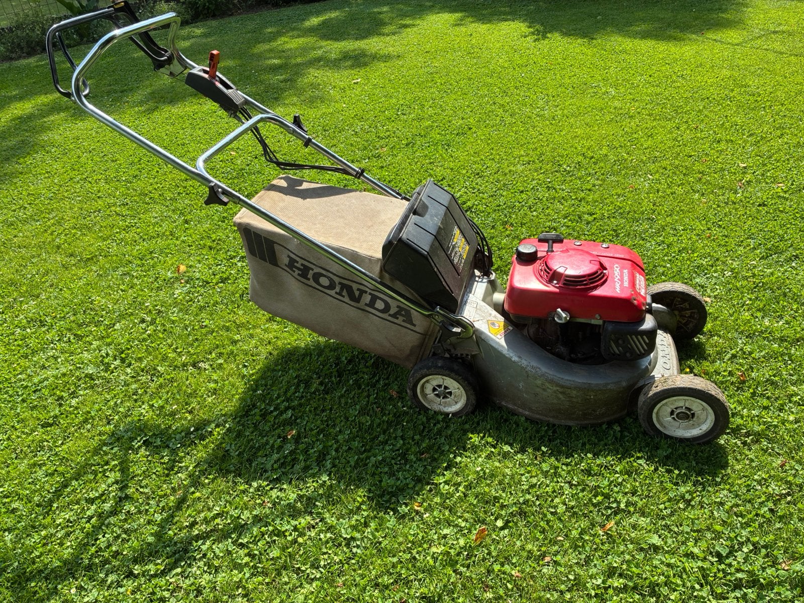 Honda maaier  zelftrekkend, Tuin en Terras, Grasmaaiers, Ophalen, Gebruikt, Versnellingen, Benzine-grasmaaier