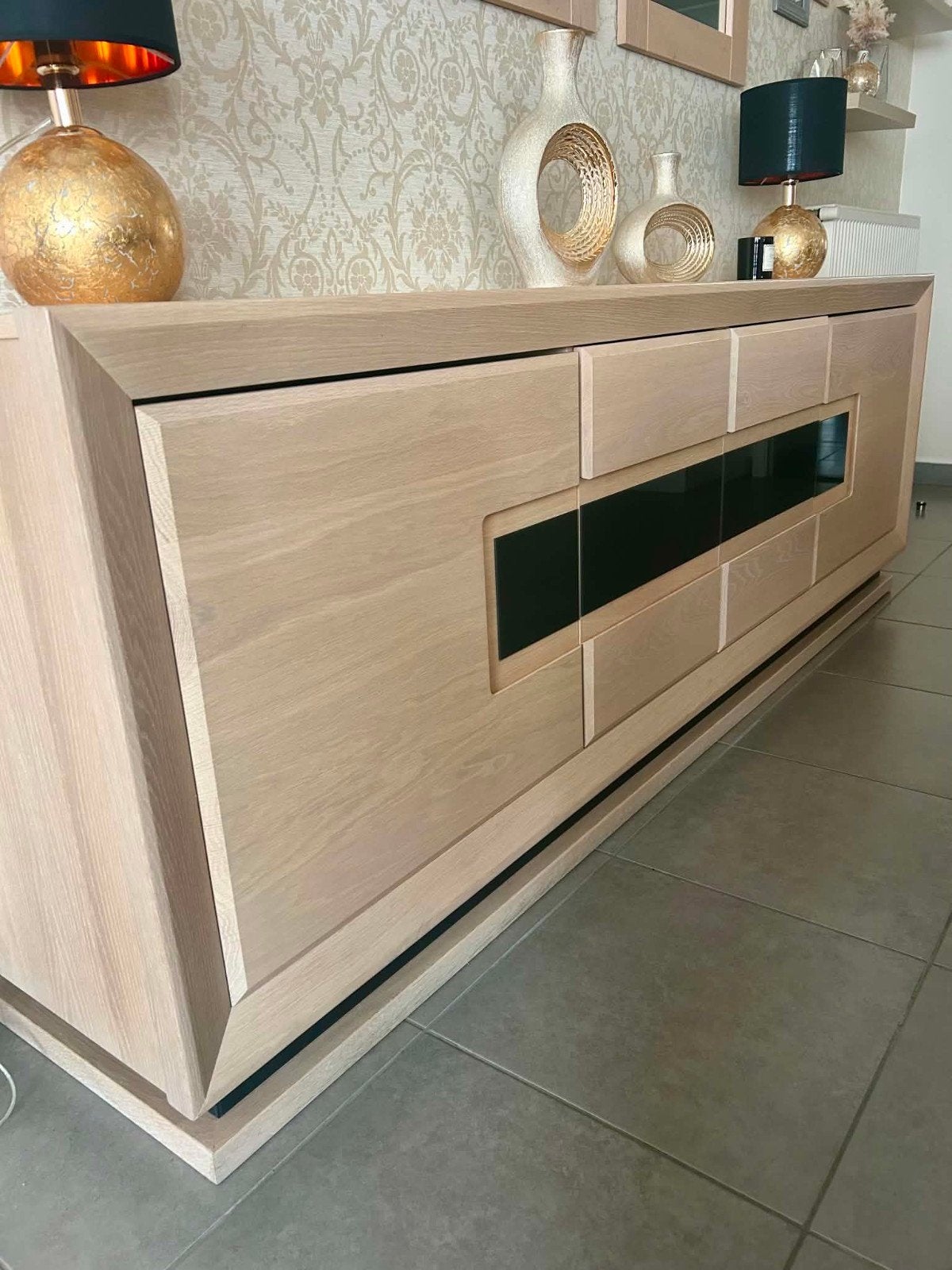 Massief eiken dressoir, Ophalen