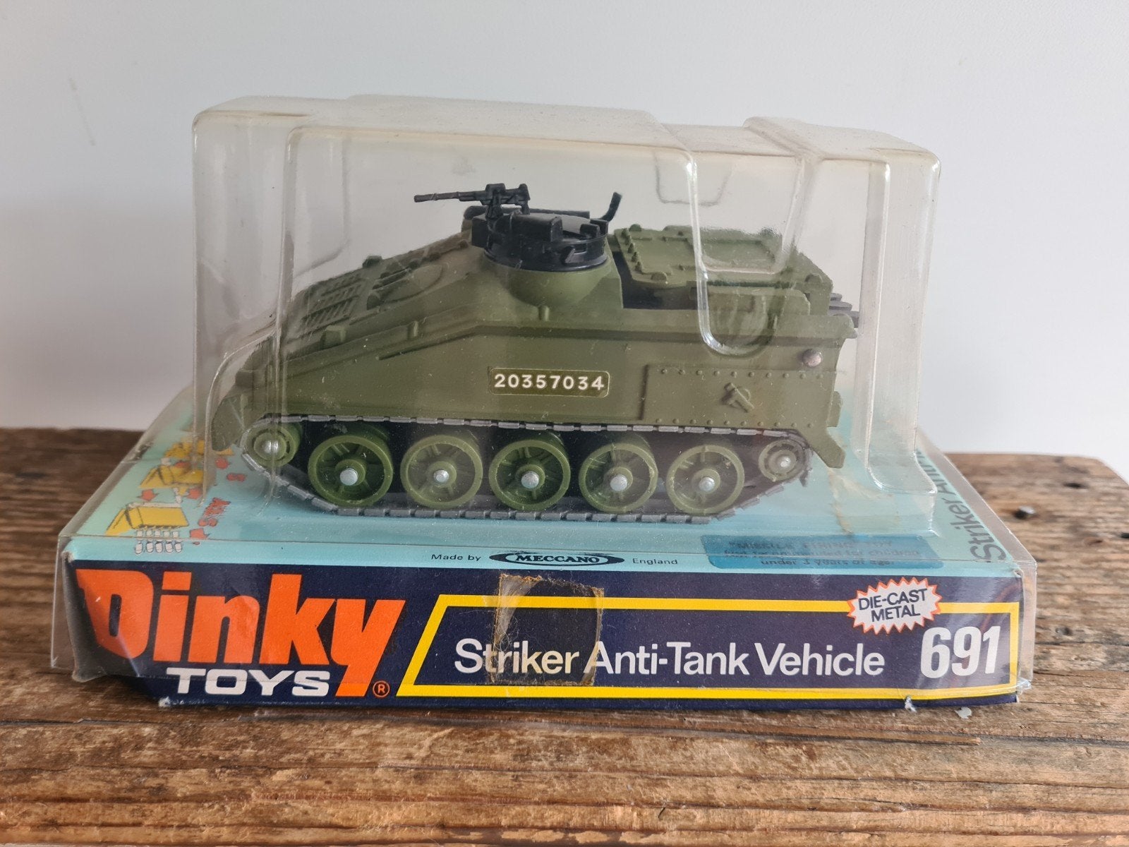 Dinky toys striker anti-tank vehicle 691, Ophalen of Verzenden, Dinky Toys