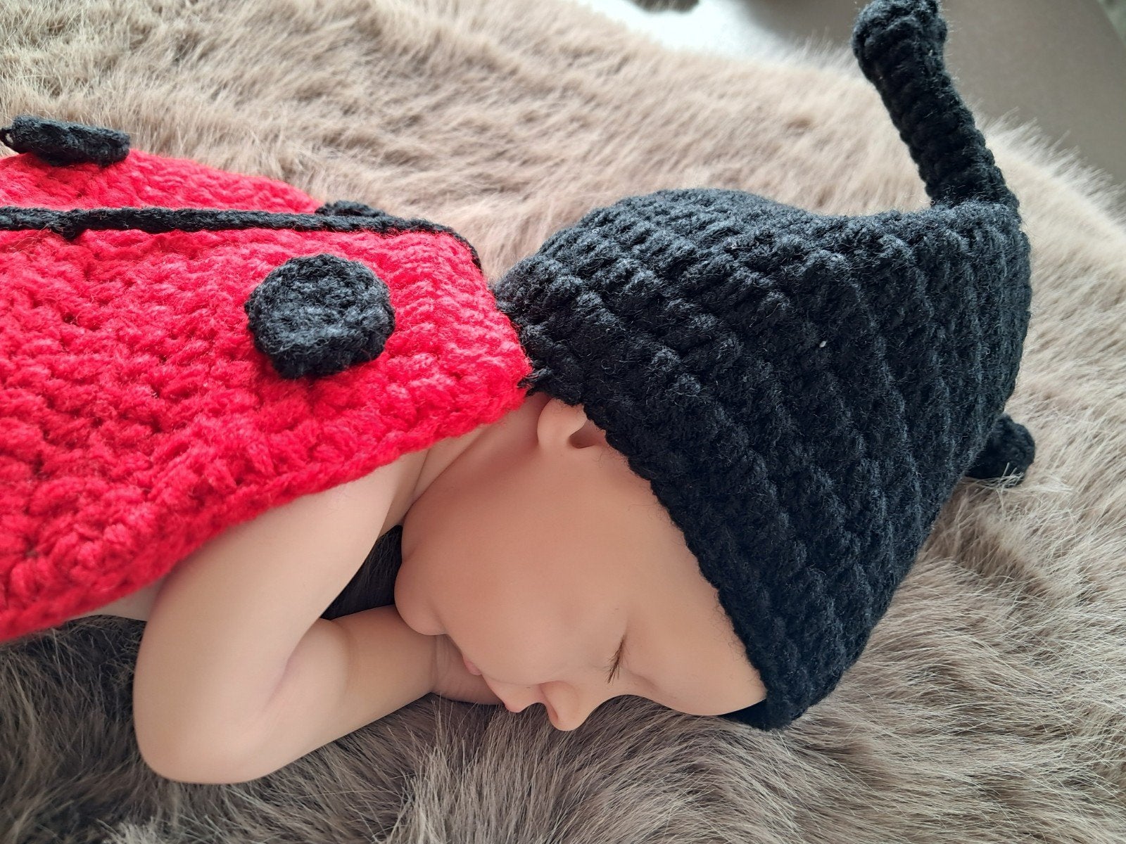 Bébé renaissant, Enlèvement