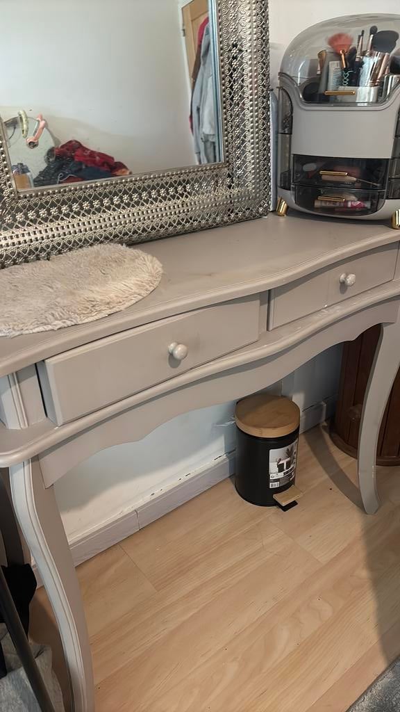Makeup tafel, Ophalen, Zo goed als nieuw