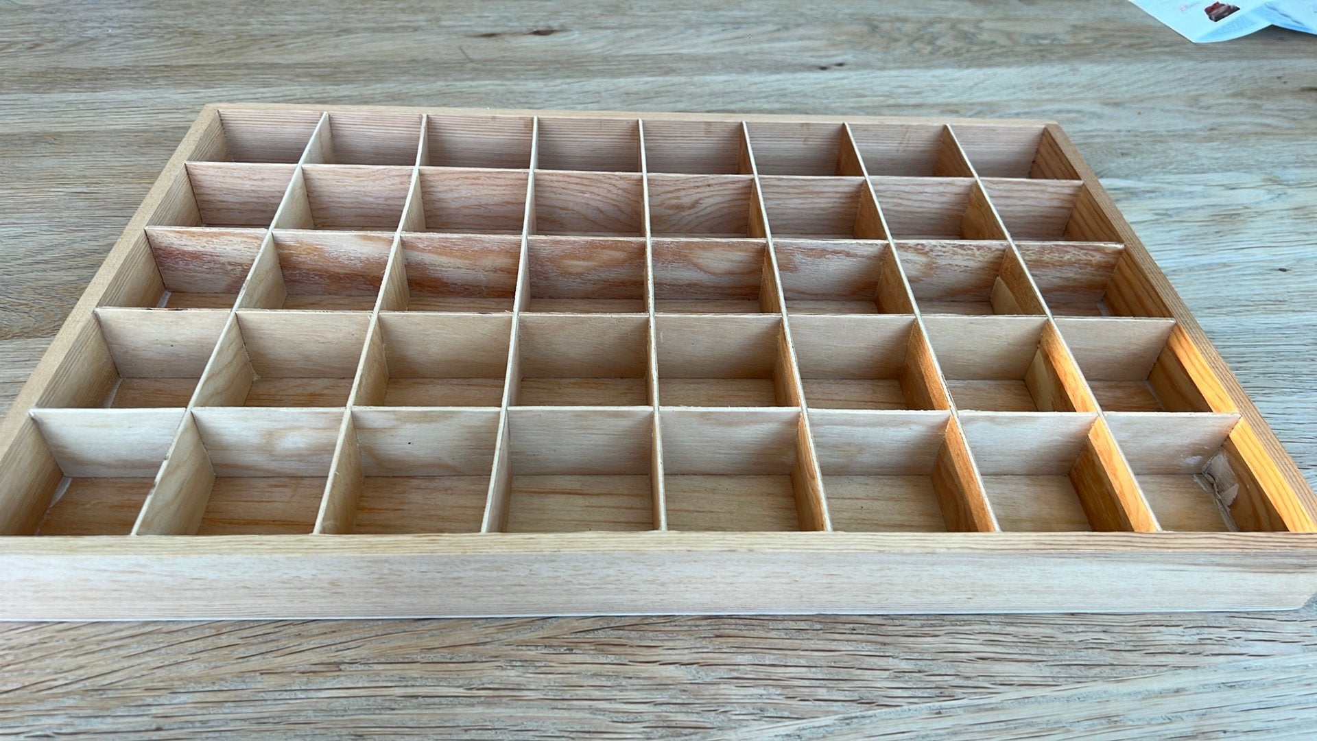 Houten sorteerbak met 40 vakjes, ideaal voor vijzen, moeren, Doe-het-zelf en Bouw, Werkbanken, Ophalen, Zo goed als nieuw