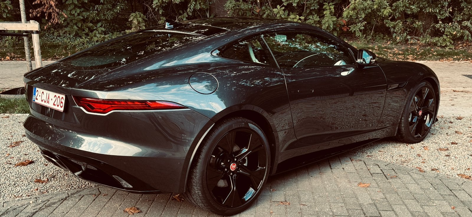 Jaguar F-Type P300 R-Dynamic à propulsion arrière, Autos, Jaguar, Cuir, Argent ou Gris, Achat, F-type