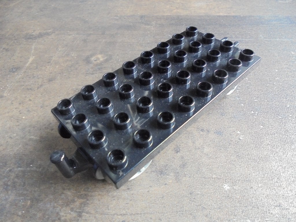 Lego Duplo Train Base 4x8 with Gray Wheels (zie foto's) 13, Enfants & Bébés, Enlèvement ou Envoi, Utilisé, Briques en vrac, Duplo