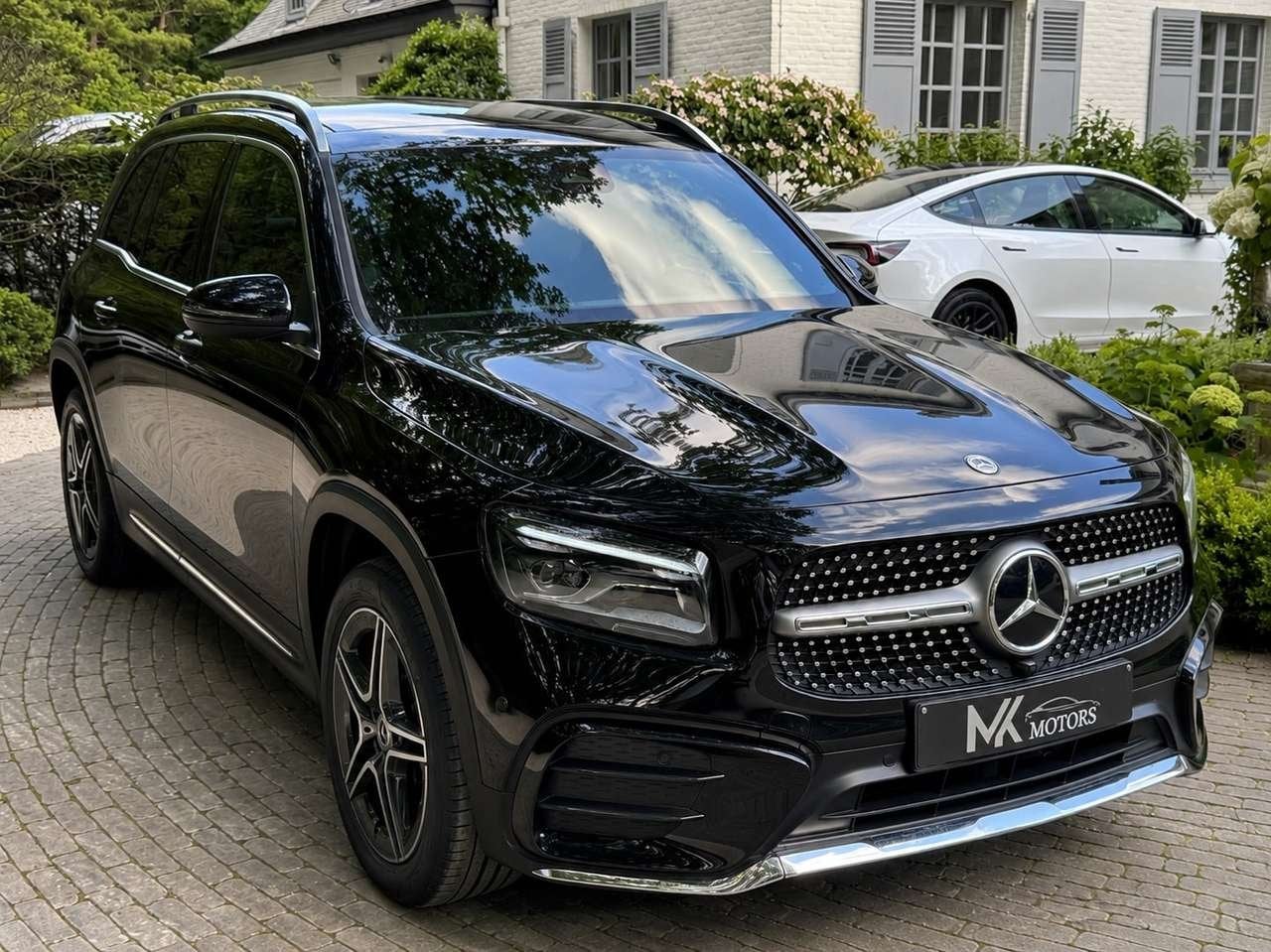 Mercedes-Benz GLB 180 AMG Line- Facelift - Panodak- Ambien, 1332 cm³, Achat, Entreprise, 0 kg