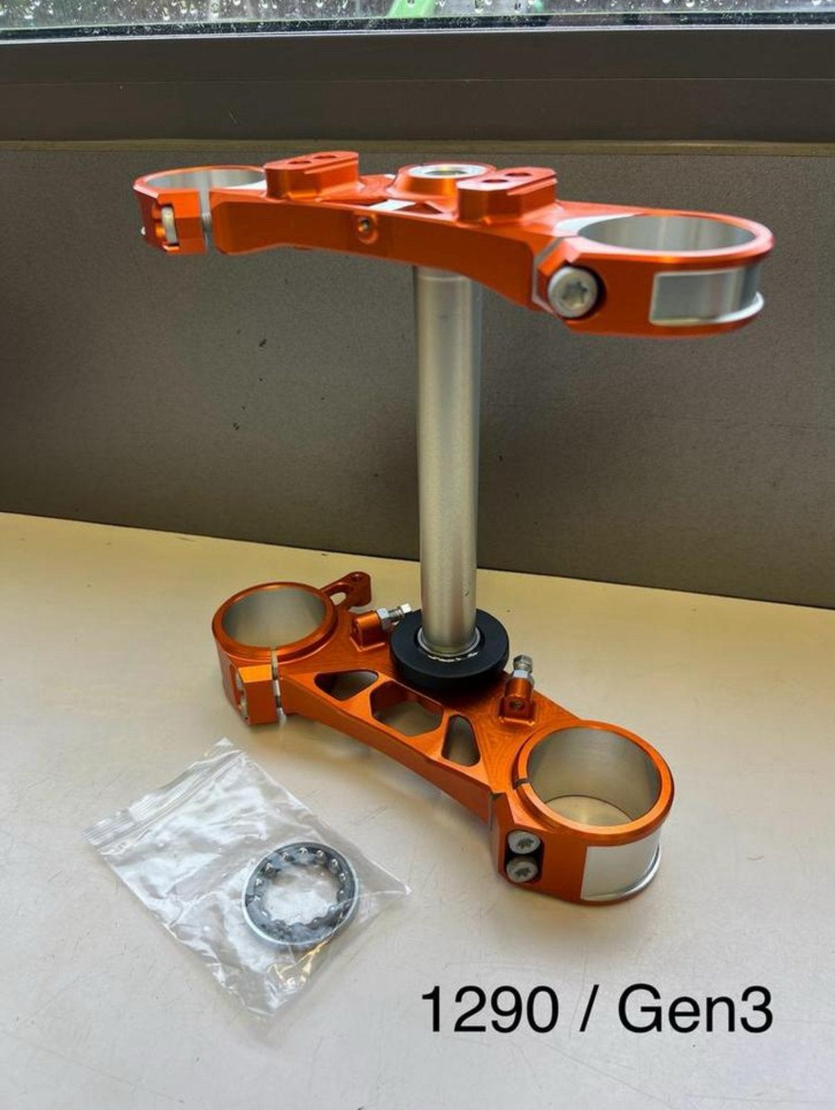 KTM Superduke 1290/1390 Powerparts Triple Clamp NIEUW!!, Motoren, Ophalen of Verzenden, Zo goed als nieuw