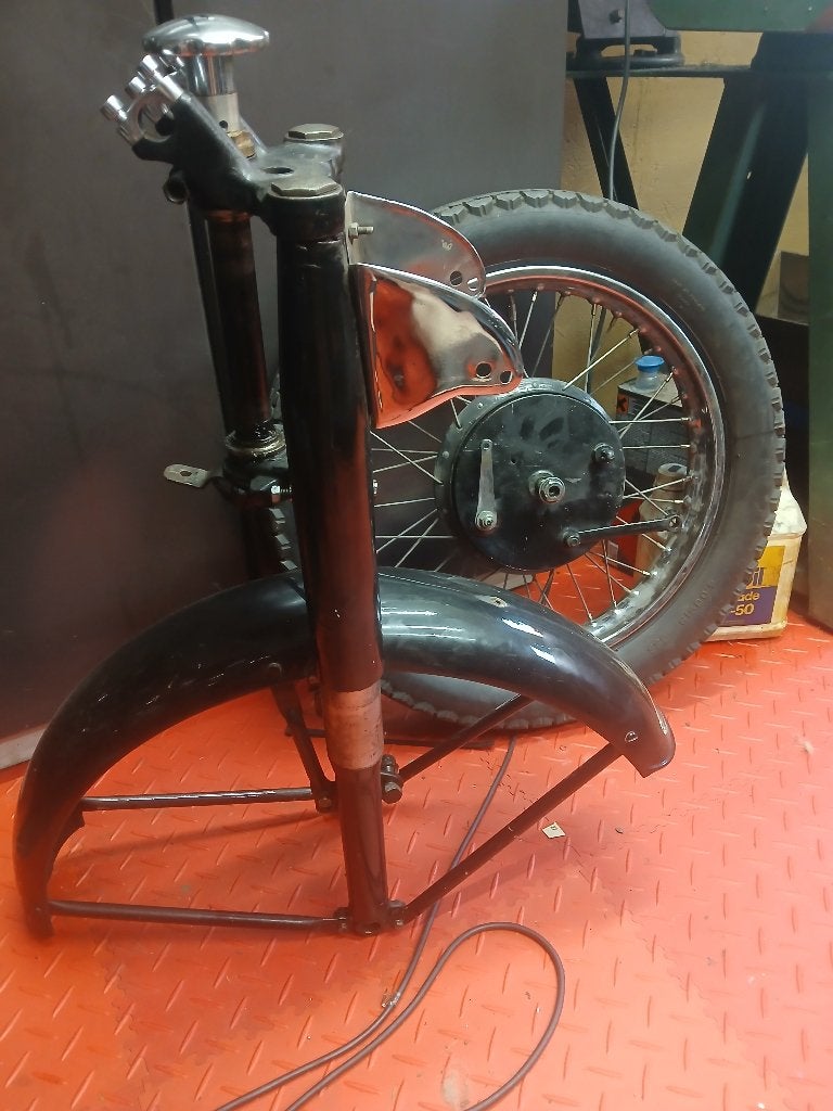 vork+voorwiel engelse moto, Motoren, 2 cilinders, Gebruikt, Overig, 12 t/m 35 kW