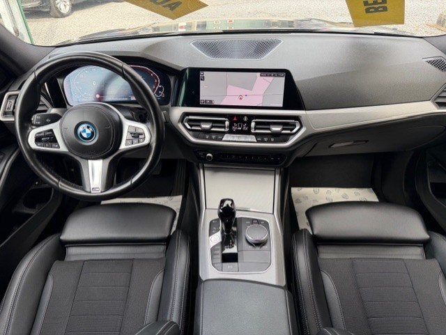 Bmw 320 eA touring BUSINESS EDITION automaat 2022 TOPSTAAT, Automaat, Dealer onderhouden, 5 deurs, Hybride Elektrisch/Benzine