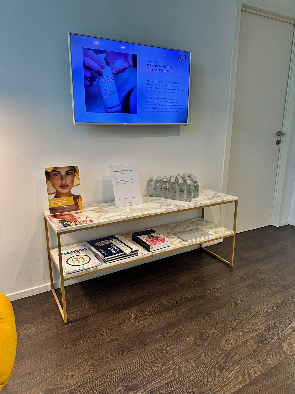 Designtafel in authentiek natuurmarmer, Ophalen, Zo goed als nieuw