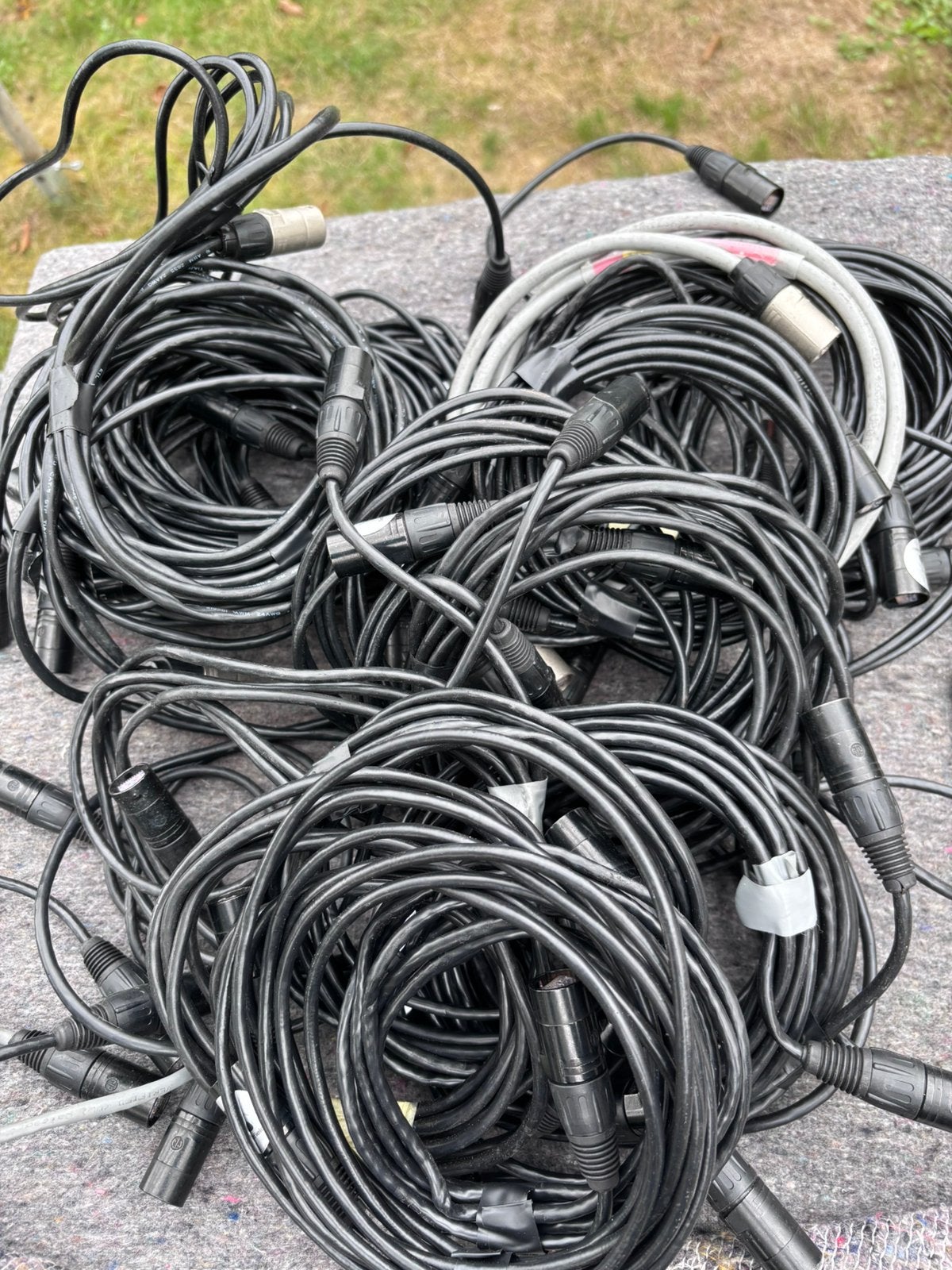 partij professionele XLR-kabels (o.a. Neutrik) – Audio / DMX, Ophalen