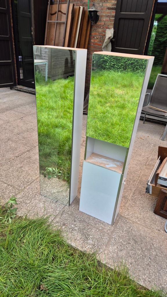Spiegel hangkast badkamer (gratis), Huis en Inrichting, Ophalen