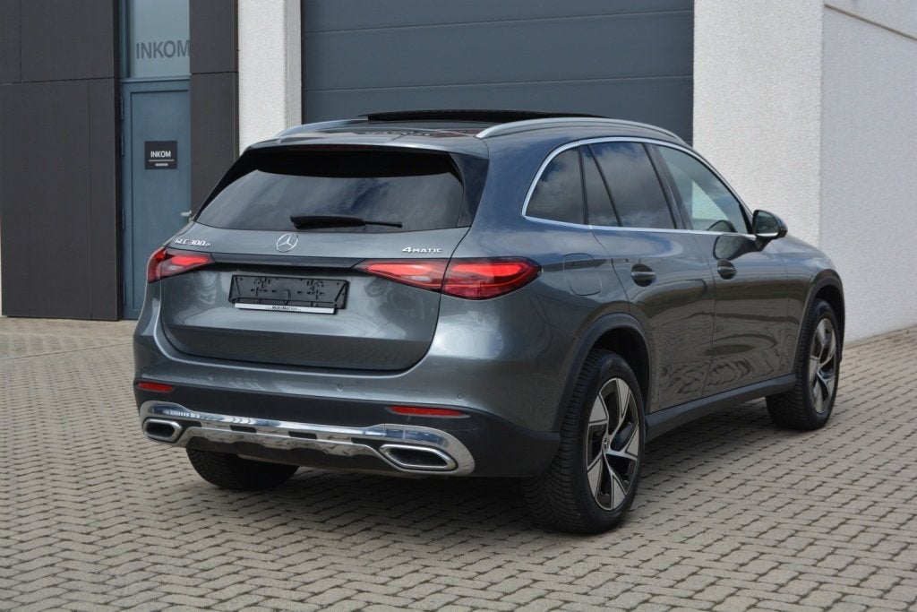 Mercedes GLC300e 313CV 4Matic PHEV/Luxury Line/Toit pano/'23, Autos, Mercedes-Benz, Cuir, Argent ou Gris, Euro 6, Entreprise