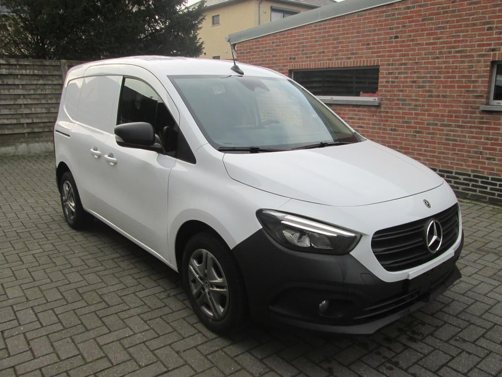 Mercedes-Benz Citan 113 PRO AUTOMATIC NAVI CAMERA CARPLAY, Auto's, Stof, Gebruikt, 4 cilinders, https://public.car-pass.be/vhr/780affa2-f5d3-4a2d-8f3b-ed2940bcccbb