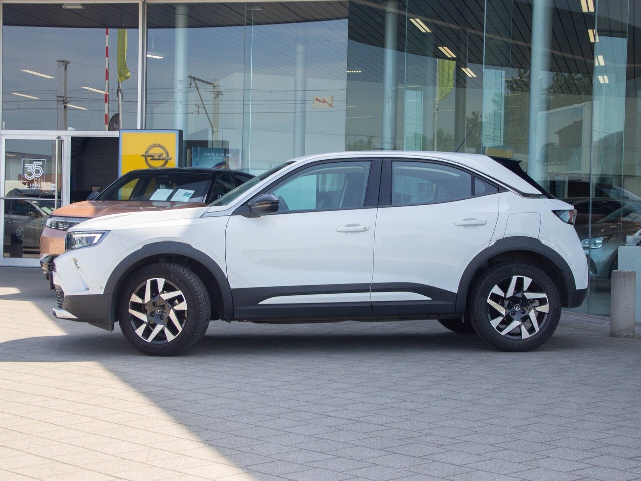 Opel Mokka ELEGANCE 1.2 100PK|CAMERA|CARPLAY|NAVI|MANUEEL|, Auto's, Opel, 0 kg, Monovolume, 0 kg, Wit