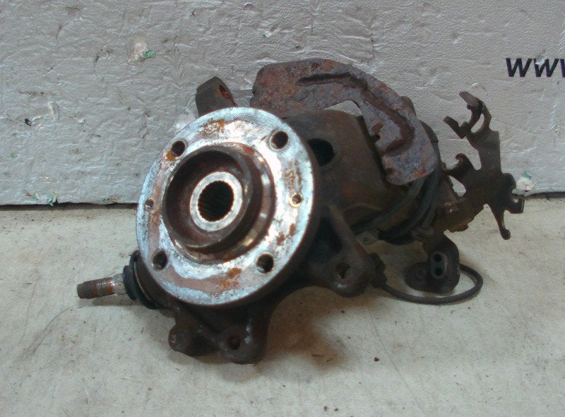 FUSEE AVANT DROITE Peugeot 406 Coupé (8C) (01-1996/12-2004), Kontakt-peugeot@peugeot.com, Utilisé, Peugeot Deutschland GmbH, Bahnhofsplatz
65423  Rüsselsheim, DE