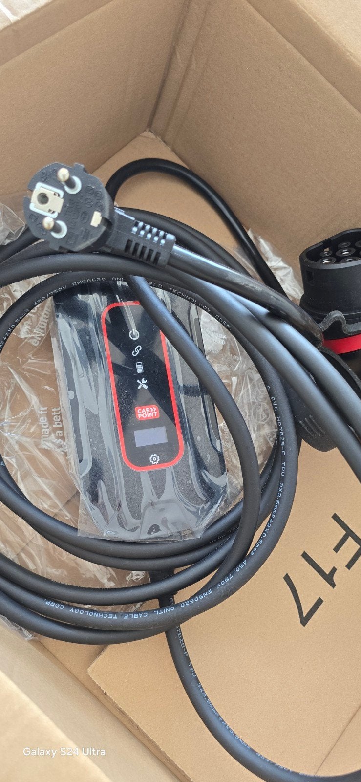 Chargeur Carpoint pour mobil-home type 2 - 5 mètres - 8-16 A, Enlèvement