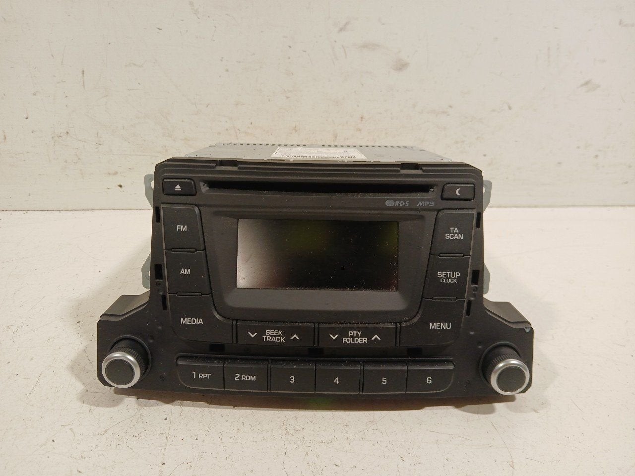 Radio Hyundai i10, Auto diversen, Autoradio's, Ophalen of Verzenden, Van der Ven Autorecycling B.V., Onderdelen@venauto.nl, Ettenseweg 76, 4706 PB Roosendaal, The Netherlands