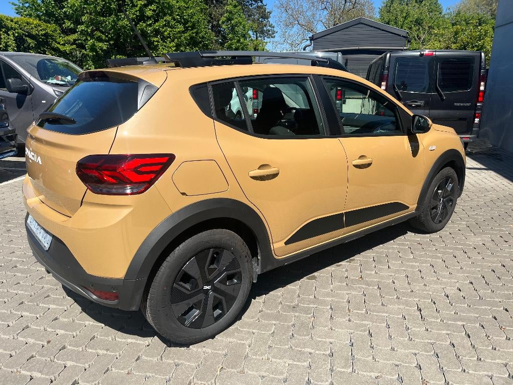 Dacia Sandero Stepway TCE 90 Expression, Auto's, Stof, Geel, 5 deurs, SUV of Terreinwagen