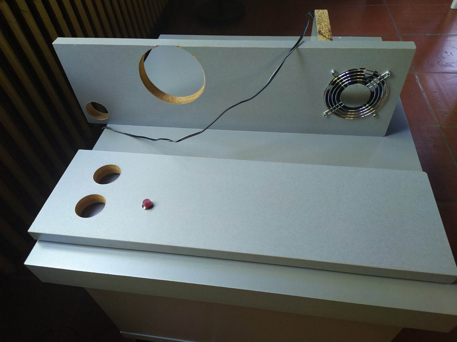 Verrijdbare projectietafel/ platentafel  met ventilatie, Ophalen
