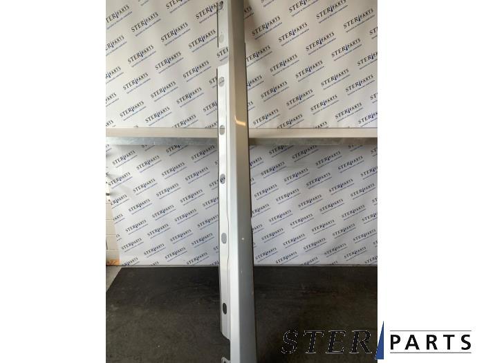 Jupe gauche d'un Mercedes S-Klasse (775), 3 mois de garantie, Utilisé, -, -