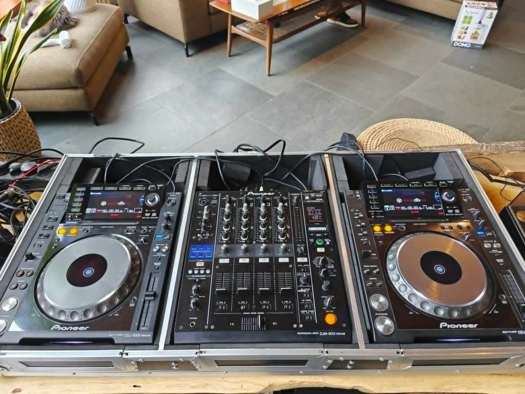 2 * Pioneer CDJ 2000 Nexus + 1* DJM 900 Nexus + Flightcase, Muziek en Instrumenten, Ophalen, Gebruikt, Dj-set, Pioneer