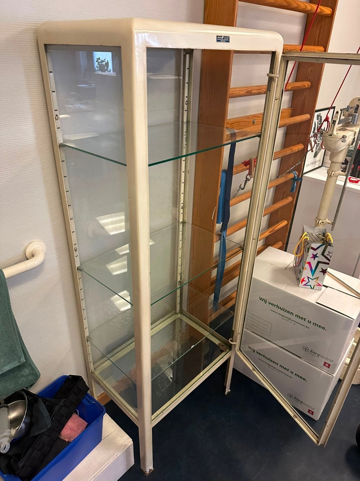 vintage apothekerkast jaren 50, Huis en Inrichting, Kasten | Vitrinekasten, Ophalen, Gebruikt