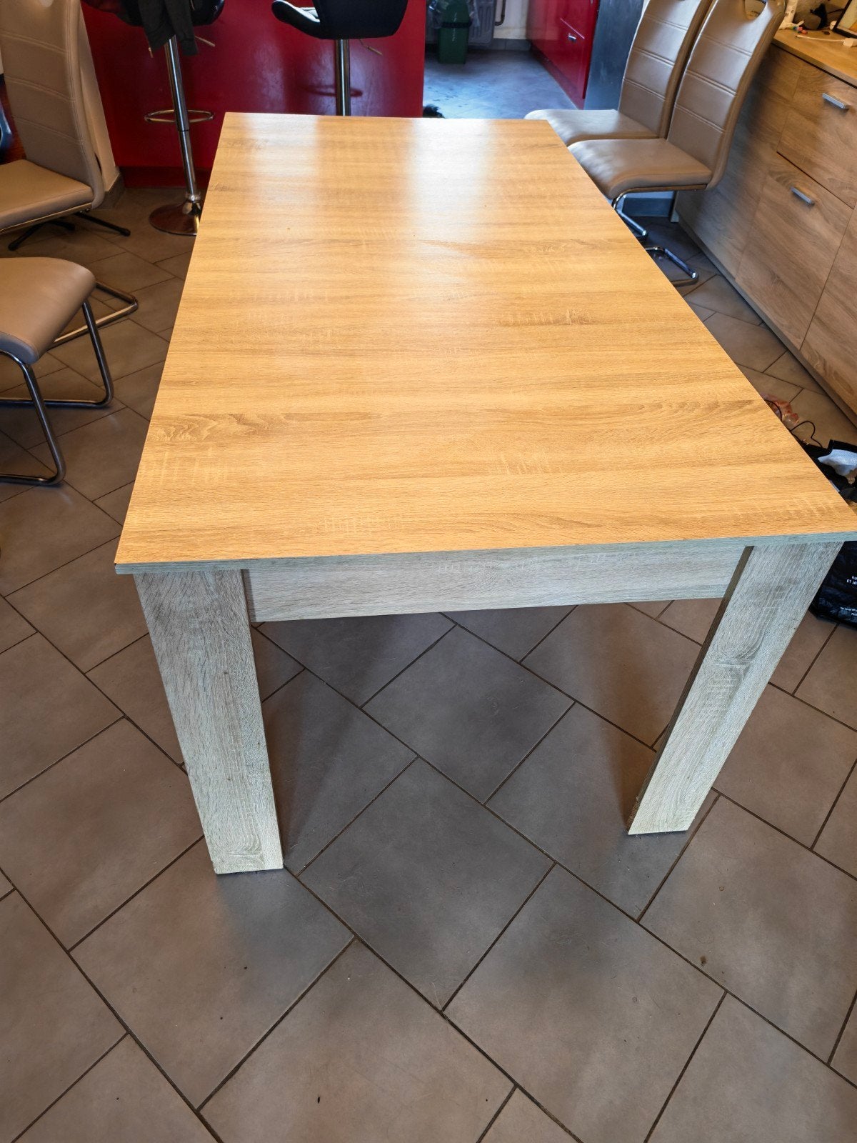 À donner table de salle à manger pas de réservation 1m80 sur, Enlèvement