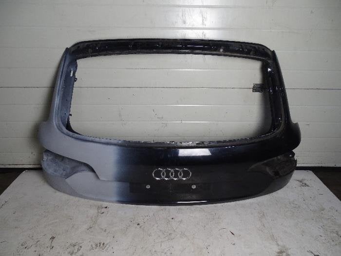 Hayon d'un Audi Q7 (LC9X), -, Audi, Utilisé, -