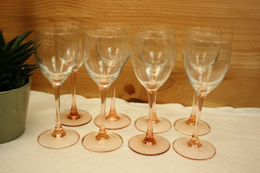 Vintage Luminarc Rosé wijnglazen met roze voet, Ophalen of Verzenden, Zo goed als nieuw