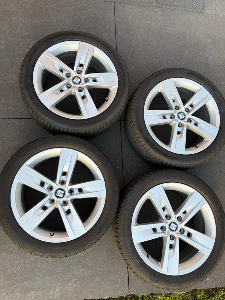 4 jantes d’orgine SEAT Leon Fr - 225/45/17 - 5x112, Pneus et Jantes, Véhicule de tourisme, Pneus été, 17 pouces