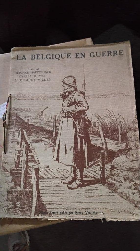 Militaria 14 18, Enlèvement ou Envoi, Armée de terre, Livre ou Revue