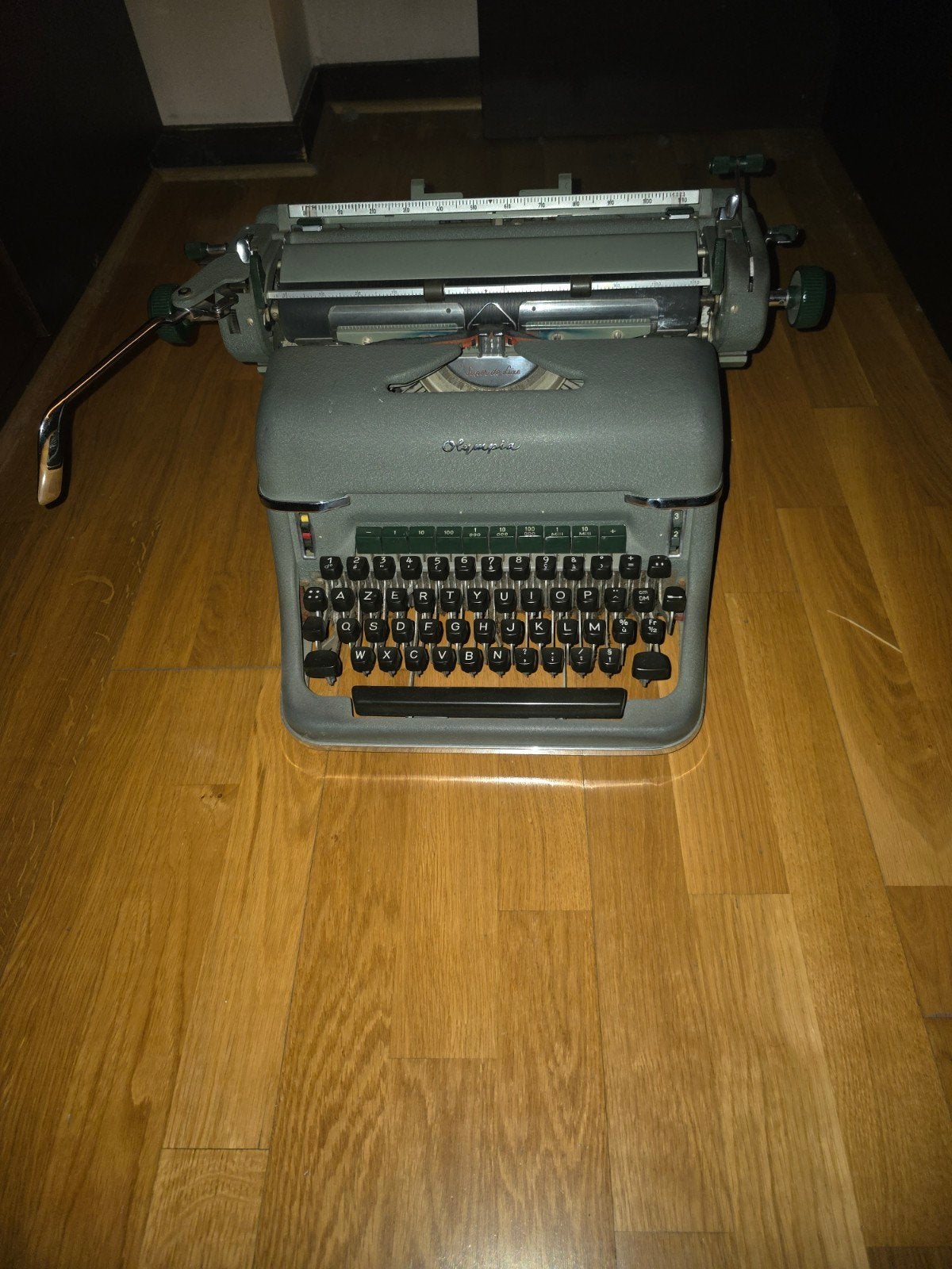 oud typemachine in goede en werkende staat, Ophalen