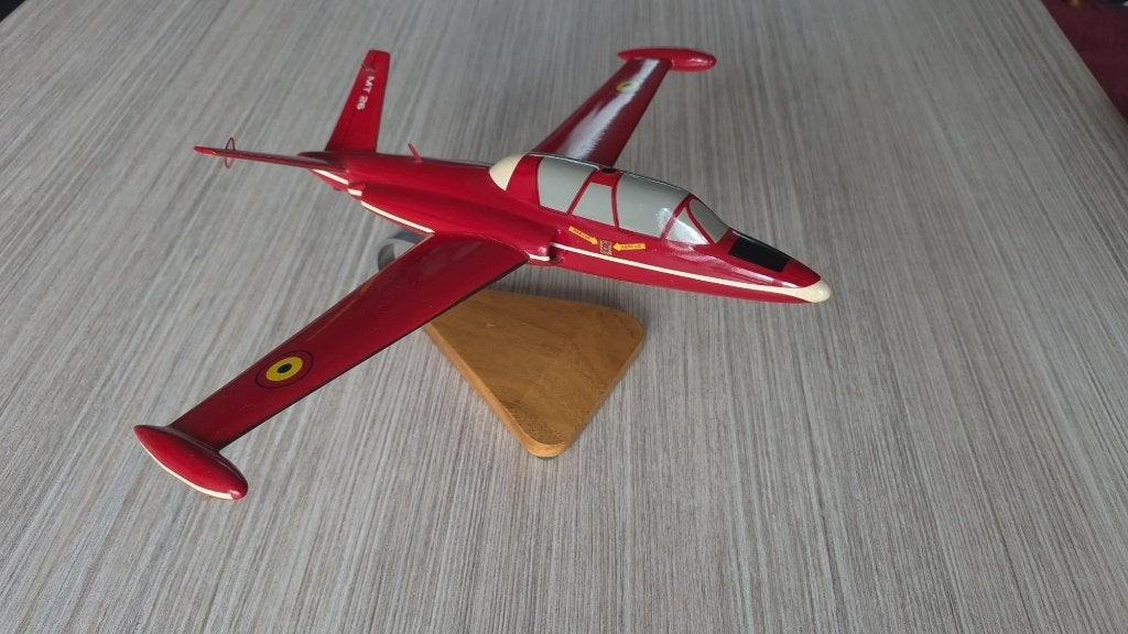 Fouga CM.170 Magister - Diables Rouges, Autres marques, Comme neuf, Enlèvement, 1:72 à 1:144