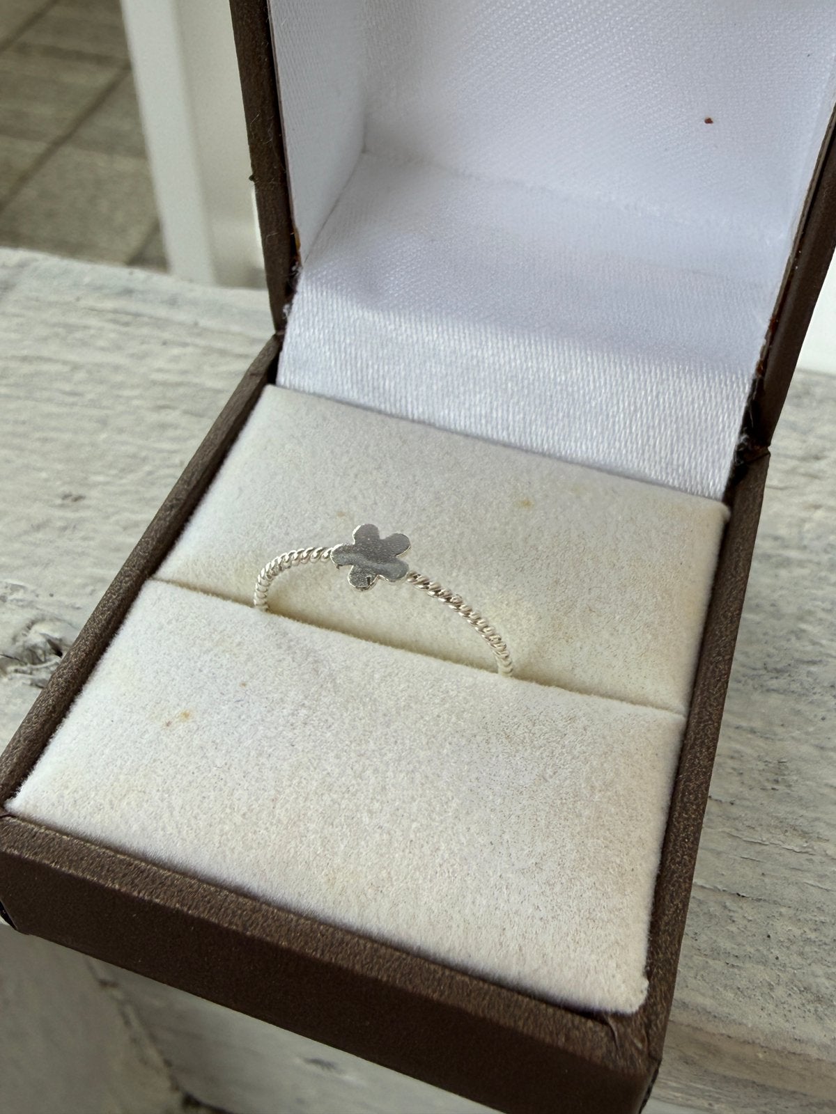 Zilveren ring, Handtassen en Accessoires, Overige Accessoires, Ophalen of Verzenden, Nieuw
