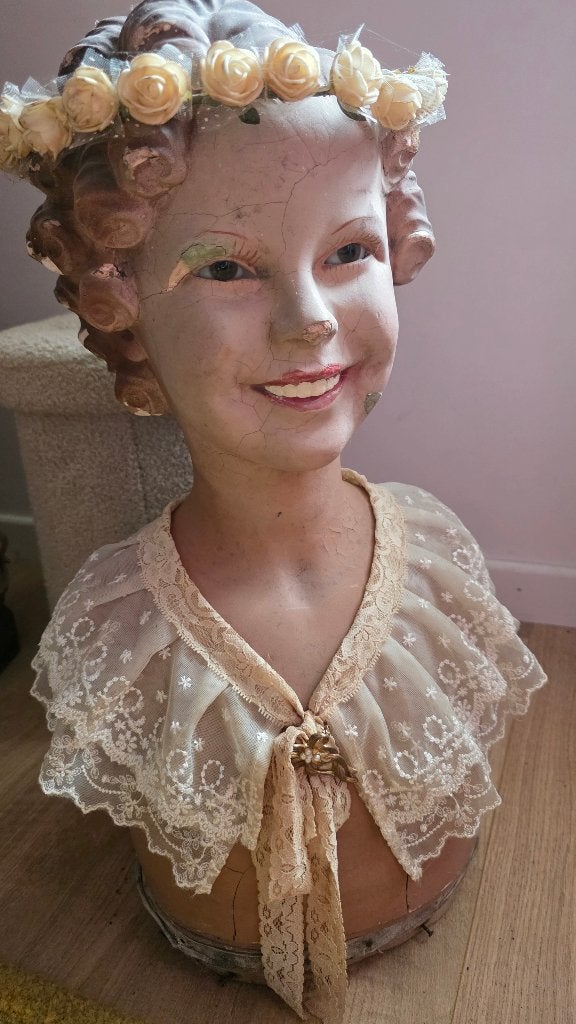 Oude Mannequin hoofd (buste), Ophalen