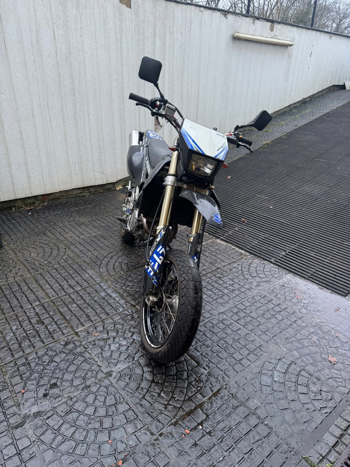 Suzuki DRZ-400, Motoren, Particulier