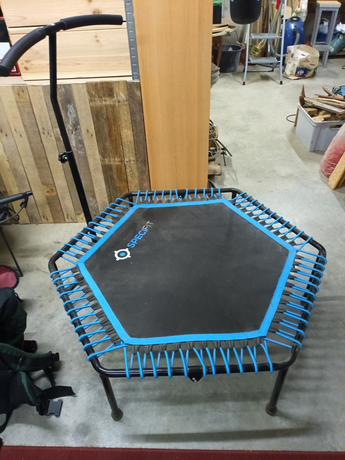 Trampoline, Enlèvement