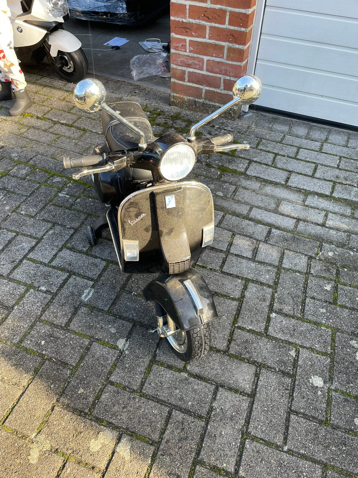 Vespa speelgoed scooter, Ophalen, Zo goed als nieuw