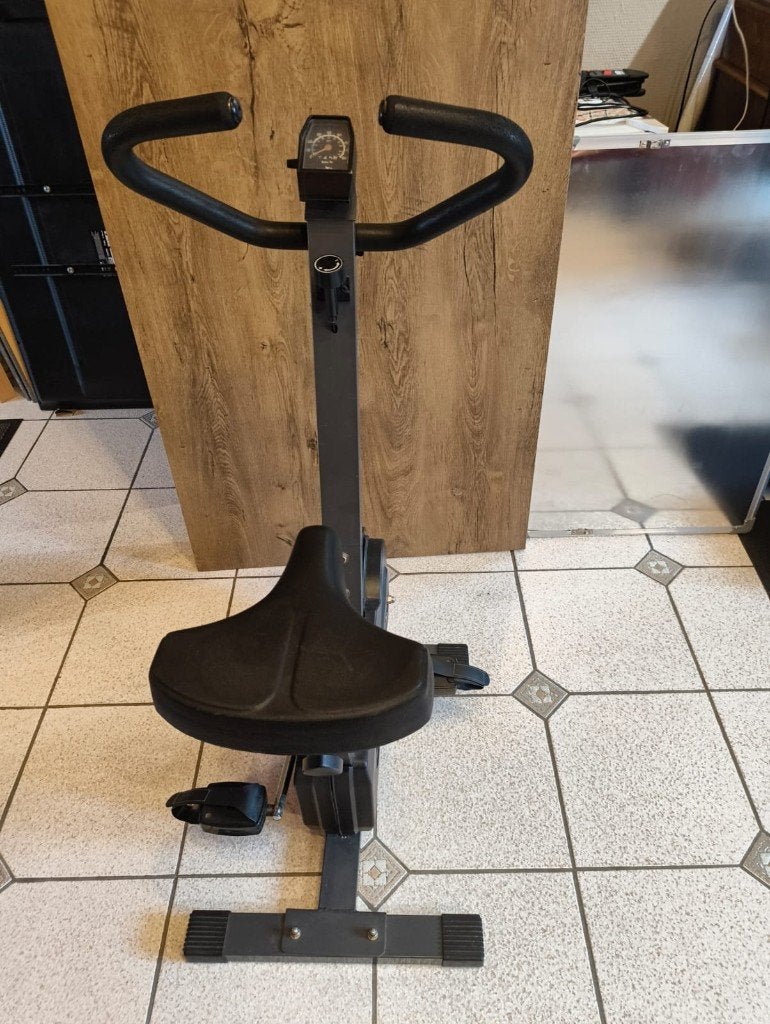 vélo d'appartement, Jambes, Enlèvement, Utilisé, Vélo d'appartement