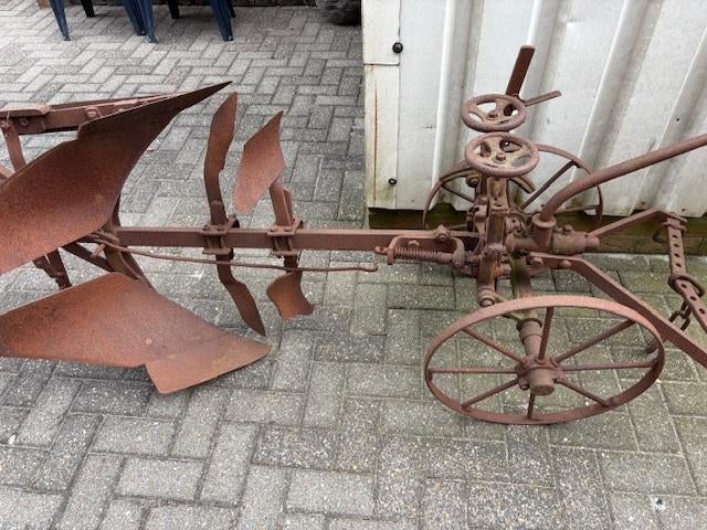 oude antieke ploeg, Ophalen