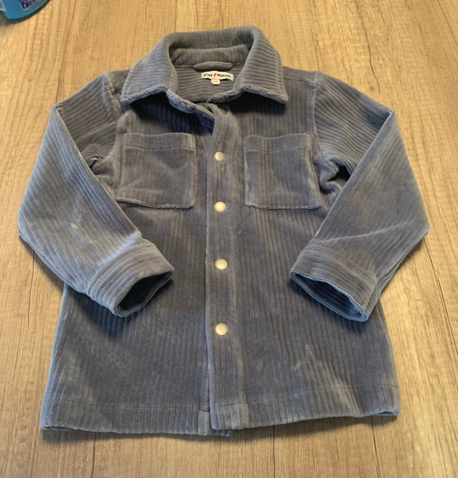 Vestje in velours kidz nation maat 98 nieuw, Ophalen of Verzenden, Nieuw, Jongen, Trui of Vest