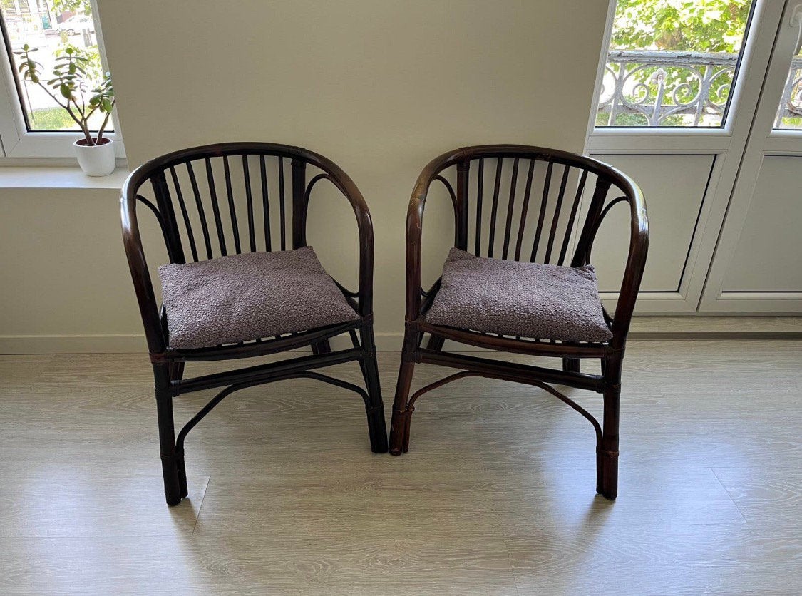 Set van 2 retro rotan armstoelen donker hout, Huis en Inrichting, Ophalen, Twee, Bruin, Zo goed als nieuw