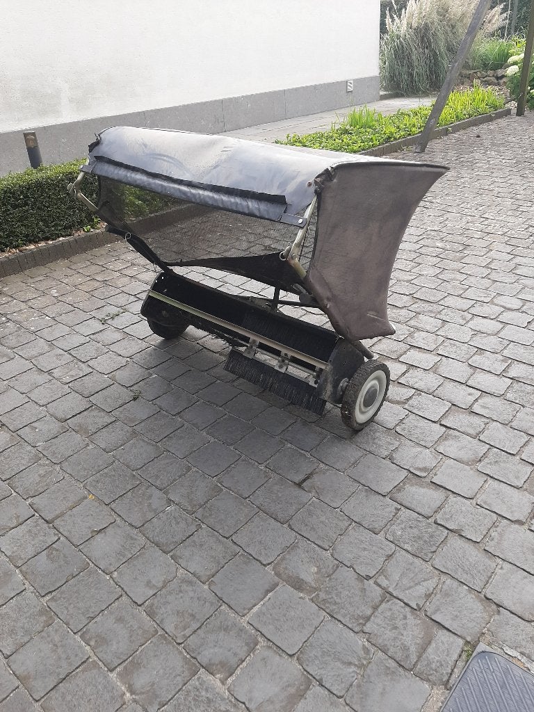 BLADOPVEGER, Jardin & Terrasse, Balayeurs, Enlèvement, Comme neuf