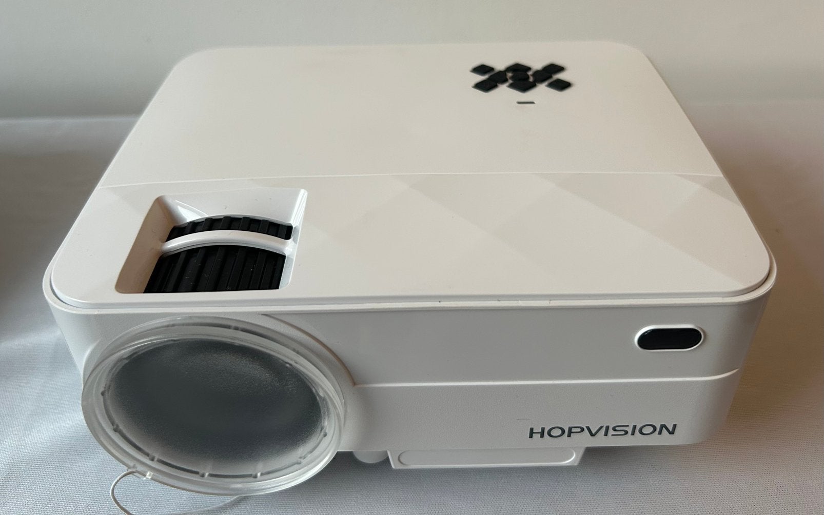 Vidéoprojecteur + trépied, HOPVISION, Comme neuf, Enlèvement, LCD