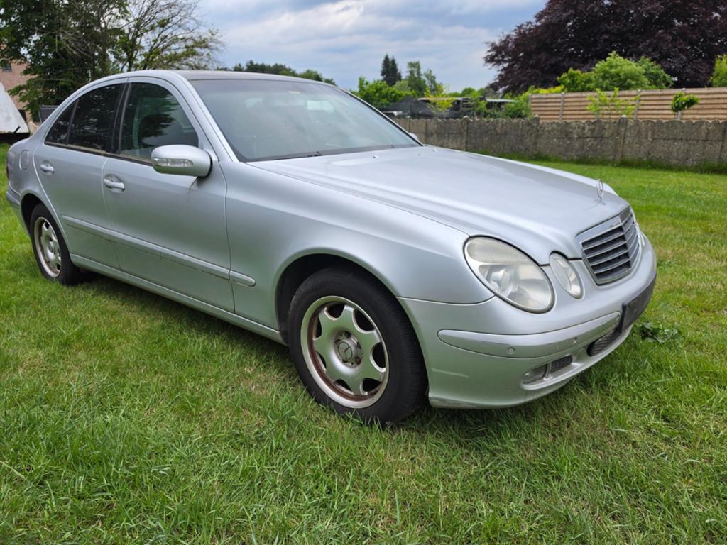 Mercedes e200cdi start rijd TURBO KAPOT, Auto's, Mercedes-Benz, Particulier, E-Klasse, Diesel, Automaat, Ophalen