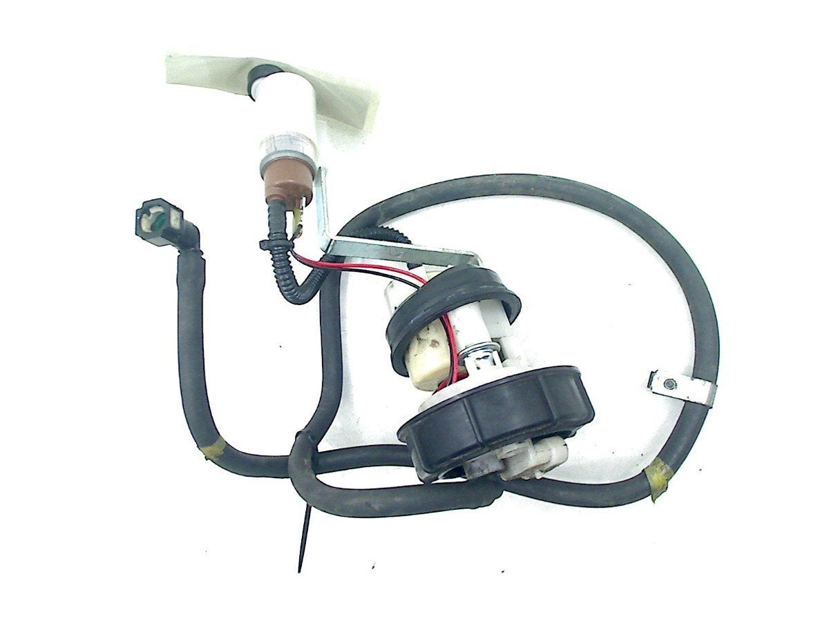 BRANDSTOFPOMP MP3 300 Yourban LT 2011-2015 (ZAPM75100), Motoren, Dhr. S. di Majo, Gebruikt, Info@cama-motorparts.nl, P.J. Troelstraweg 8 8
3144 CX  MAASSLUIS, NL