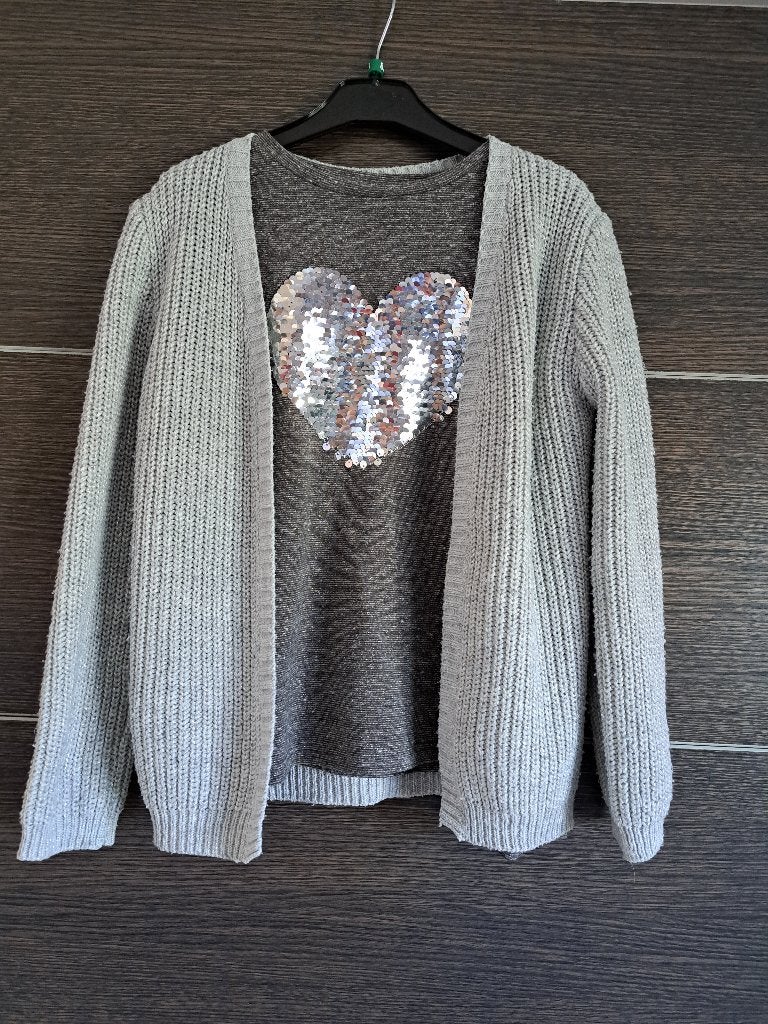Setje maat 140, Enfants & Bébés, Enlèvement ou Envoi, Pull ou Veste, Comme neuf, Primark
